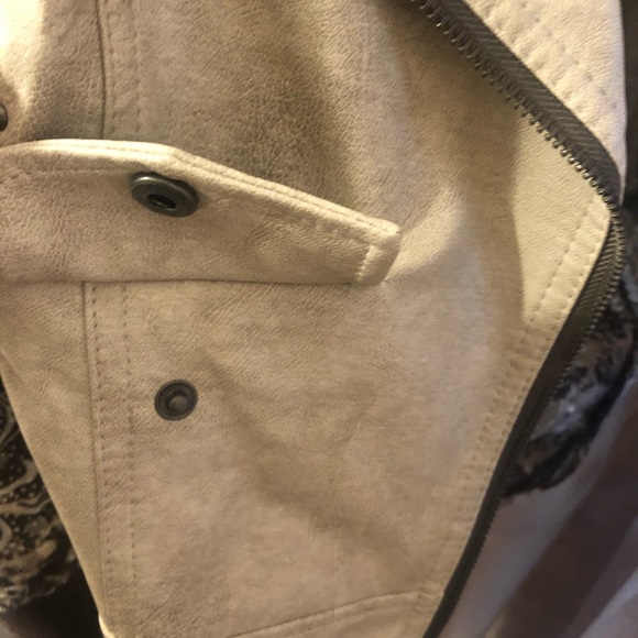 Boot Barn Vest! 🤩 can be worn size up or down - Picture 9 of 12